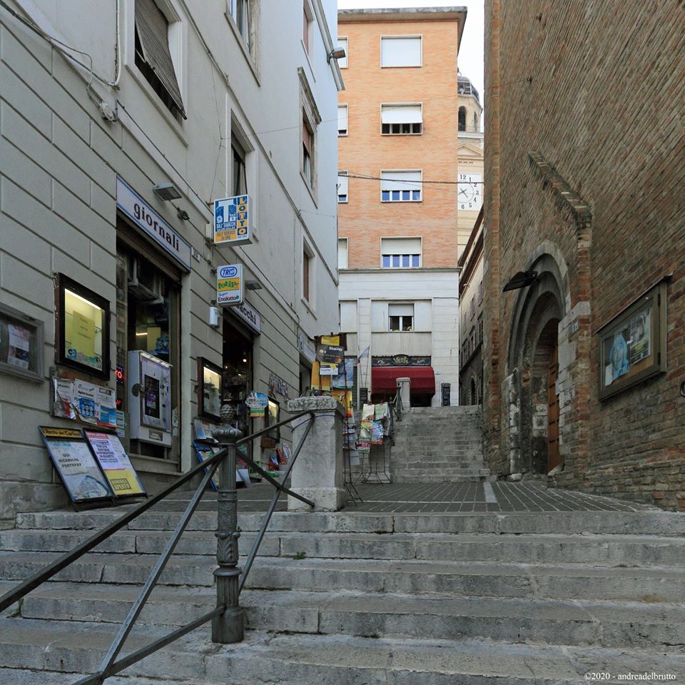 Tabacchi Cantarini Macerata
