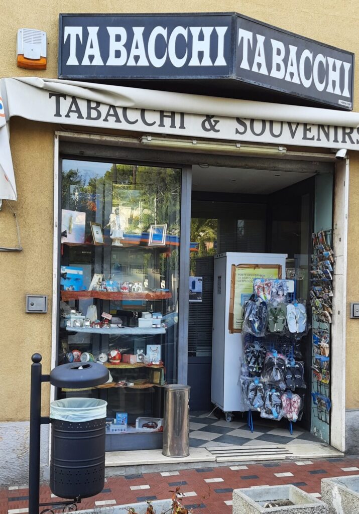Tabaccheria – Articoli regalo- Bordighera