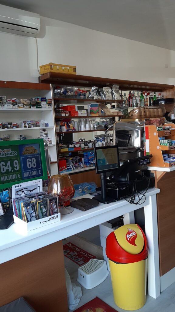 foto interno; bar tabacchi; Campobasso;