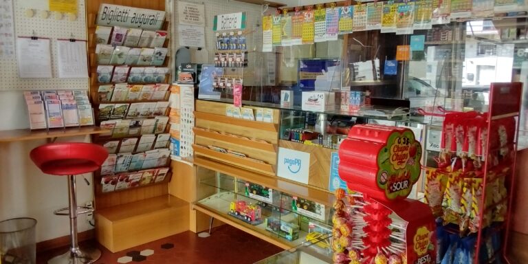 Vigevano, Pavia; Interno tabaccheria;