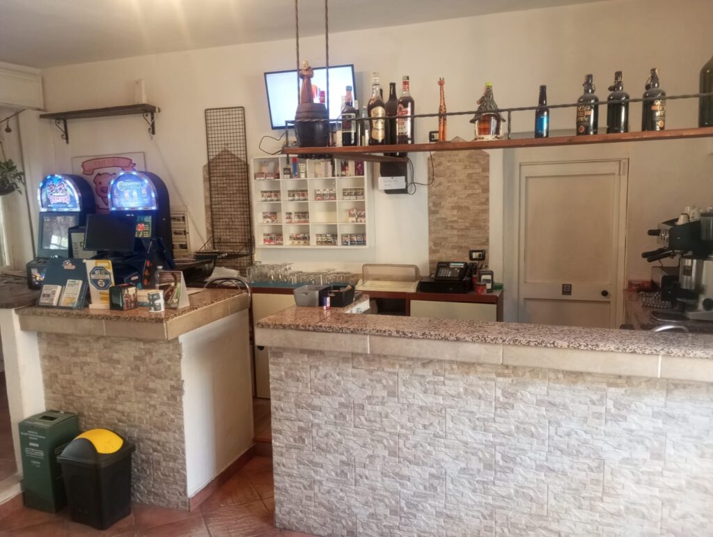 Foto interno; Bar Tabacchi Biobar; Pavia;