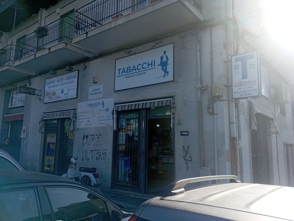 Tabaccheria Smoke Center; Catania;