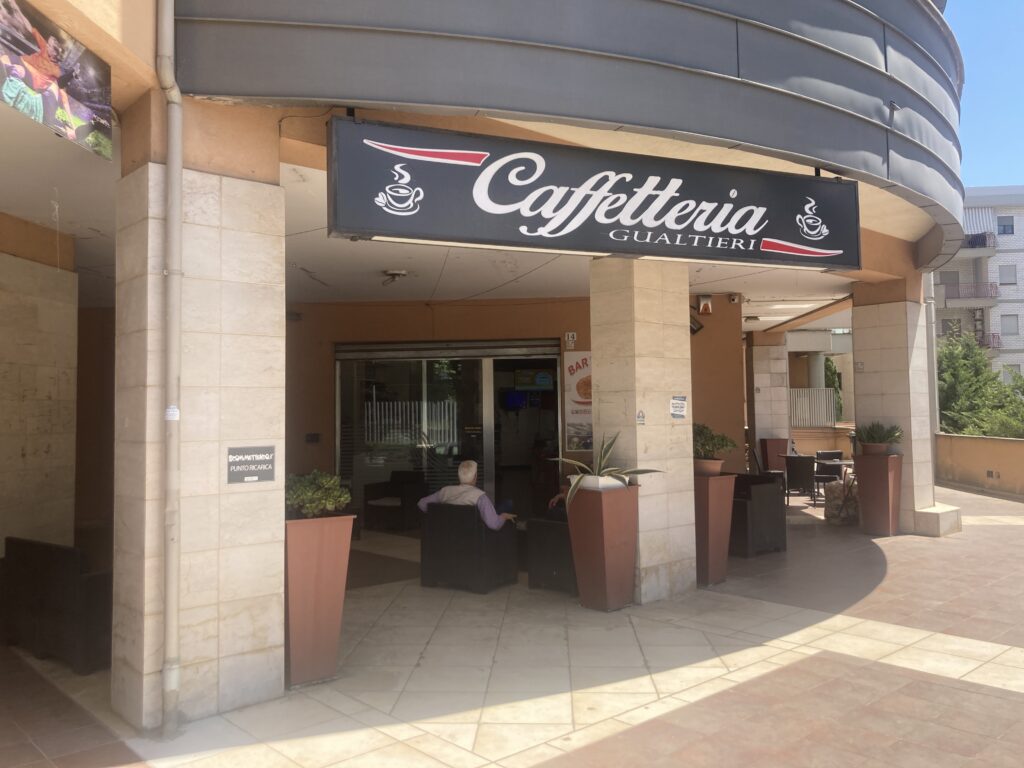Esterno Caffetteria Tabacchi Gualtieri