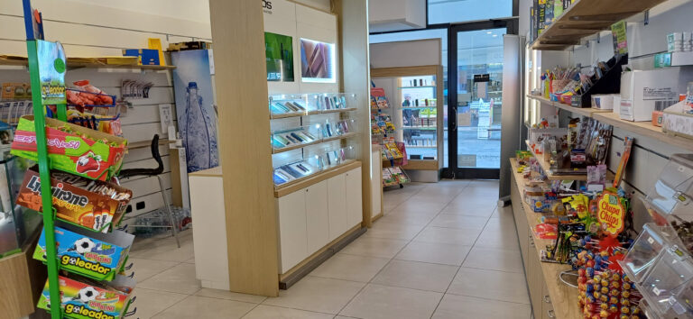 Interno; tabacchi Palestrina; Fidenza; Parma;