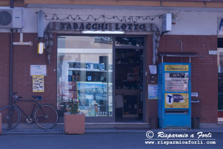 Esterno Tabaccheria; Godoli Fabio; Forlì;