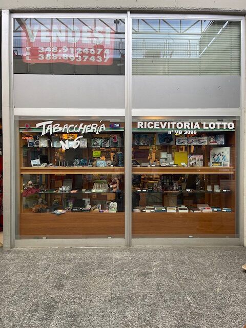Esterno; Tabaccheria n.6 Domodossola;